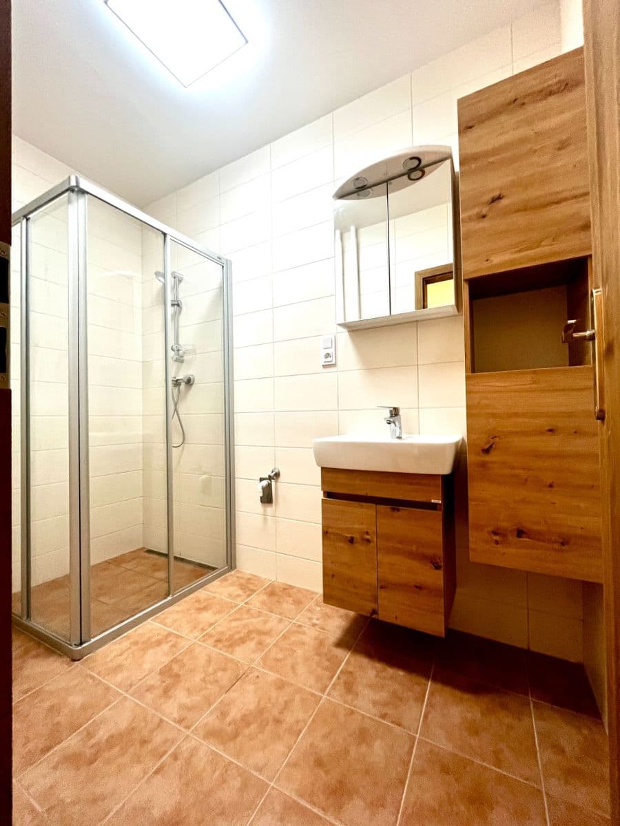 Prenájom bytu 2-izbový 51 m², Bendlova, Česká Lípa, Liberecký kraj Prenájom bytu 2-izbový 51 m², Bendlova, Česká Lípa, Liberecký kraj