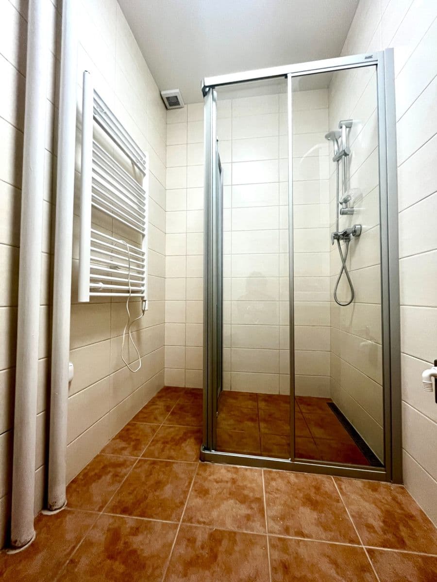 Prenájom bytu 2-izbový 51 m², Bendlova, Česká Lípa, Liberecký kraj Prenájom bytu 2-izbový 51 m², Bendlova, Česká Lípa, Liberecký kraj