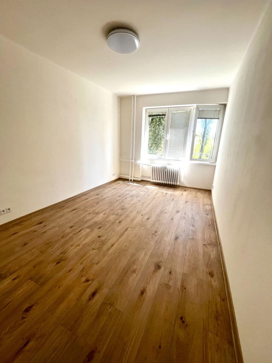 Prenájom bytu 2-izbový 51 m², Bendlova, Česká Lípa, Liberecký kraj Prenájom bytu 2-izbový 51 m², Bendlova, Česká Lípa, Liberecký kraj