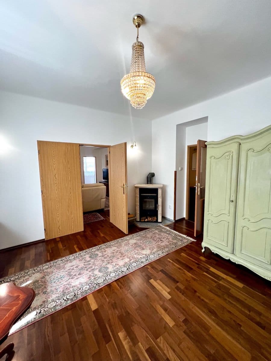 Prenájom bytu 3-izbový 85 m², Za Humny, Praha, Praha Prenájom bytu 3-izbový 85 m², Za Humny, Praha, Praha