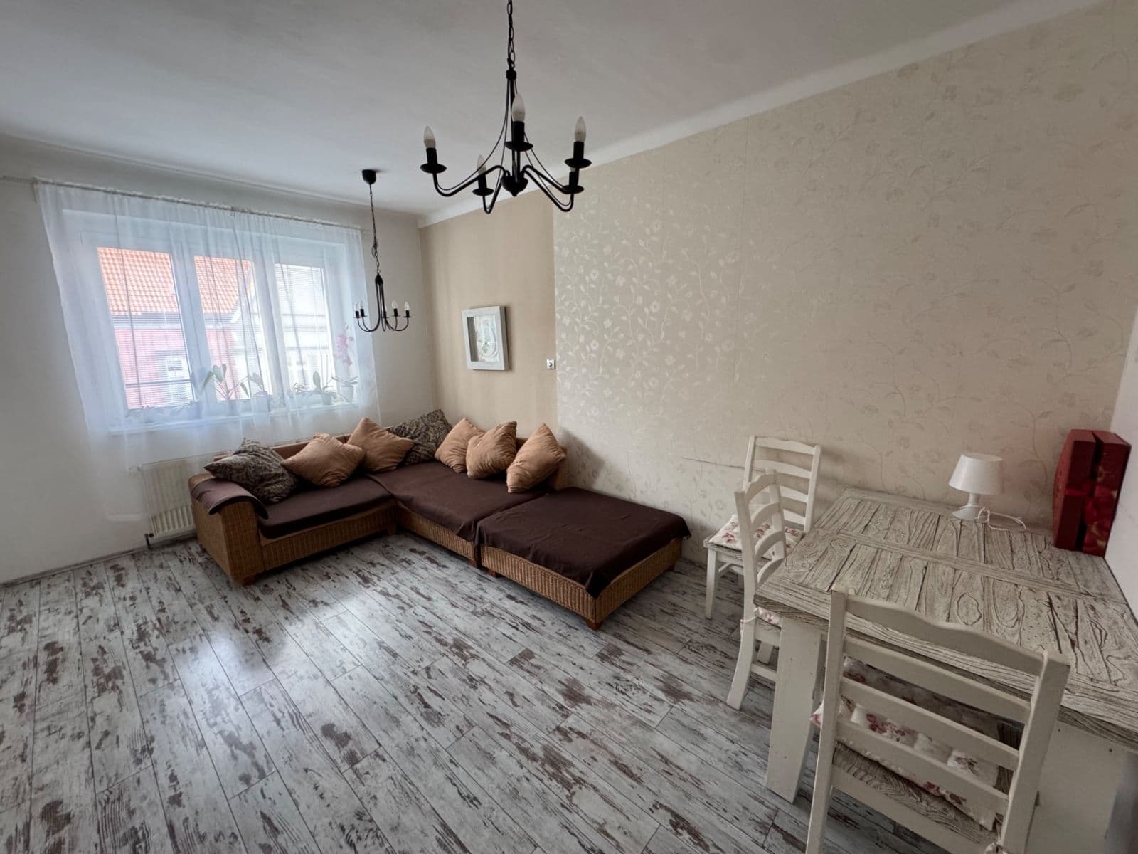 Prenájom bytu 3-izbový 80 m², Pivovarnická, Praha, Praha Prenájom bytu 3-izbový 80 m², Pivovarnická, Praha, Praha