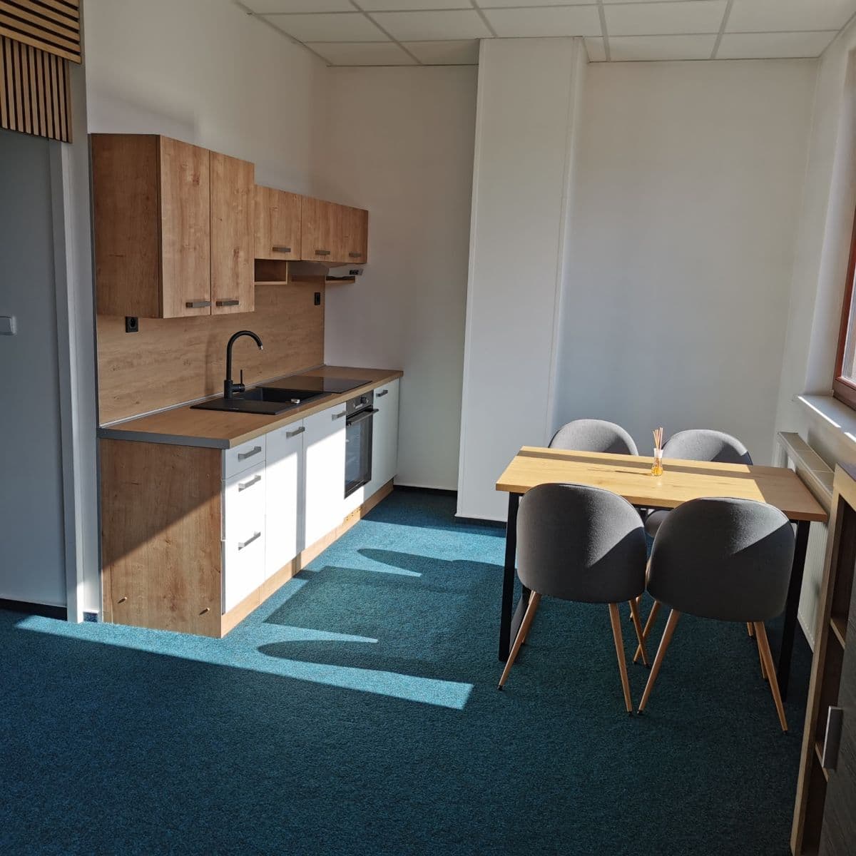 Prenájom bytu 2-izbový 56 m², Kounická, Ivančice, Jihomoravský kraj Prenájom bytu 2-izbový 56 m², Kounická, Ivančice, Jihomoravský kraj