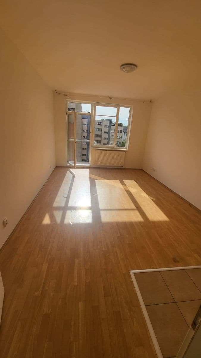 Prenájom bytu 1-izbový 30 m², Pešlova, Praha, Praha Prenájom bytu 1-izbový 30 m², Pešlova, Praha, Praha