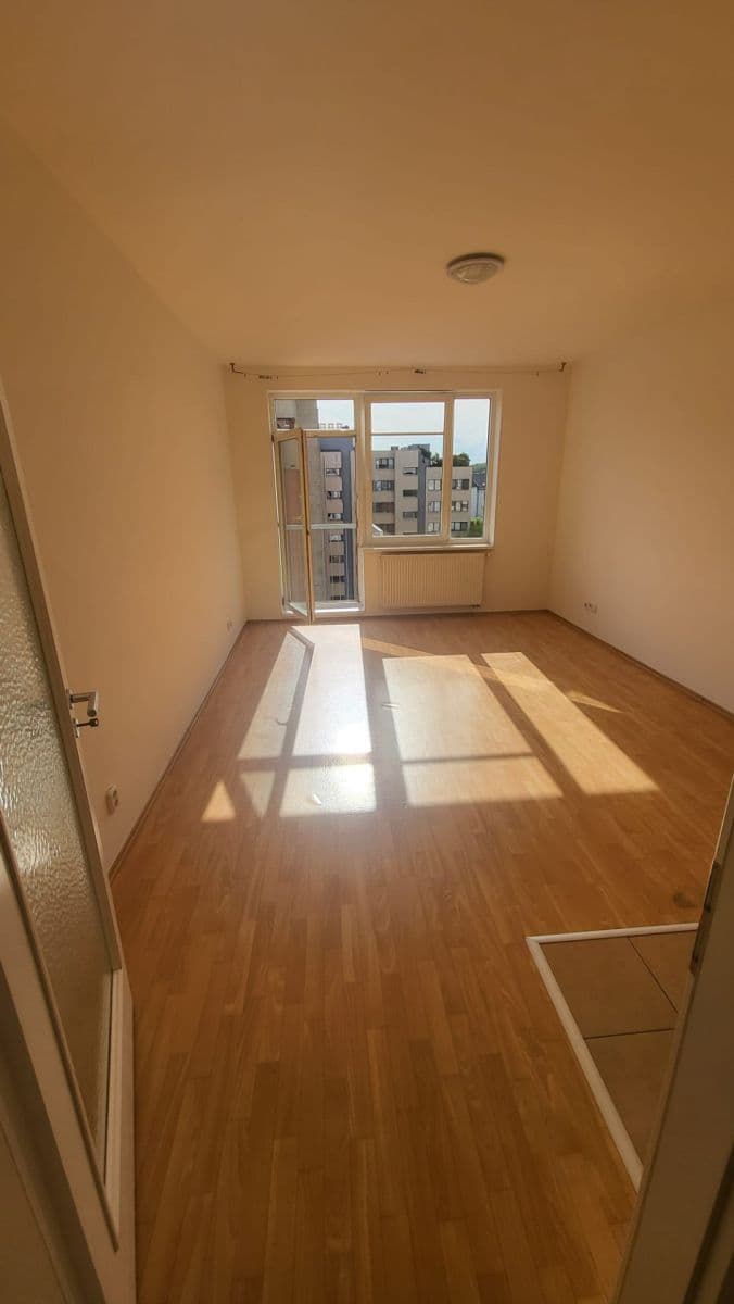 Prenájom bytu 1-izbový 30 m², Pešlova, Praha, Praha Prenájom bytu 1-izbový 30 m², Pešlova, Praha, Praha