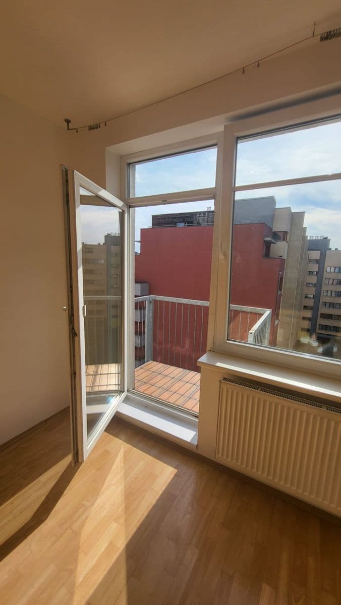 Prenájom bytu 1-izbový 30 m², Pešlova, Praha, Praha Prenájom bytu 1-izbový 30 m², Pešlova, Praha, Praha