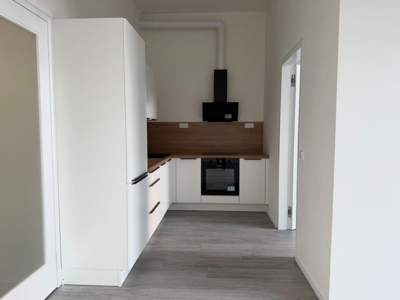 Prenájom bytu 2-izbový 57 m², Malešická, Praha, Praha Prenájom bytu 2-izbový 57 m², Malešická, Praha, Praha