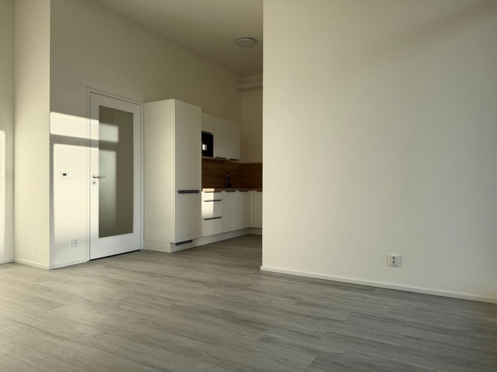 Prenájom bytu 2-izbový 57 m², Malešická, Praha, Praha Prenájom bytu 2-izbový 57 m², Malešická, Praha, Praha