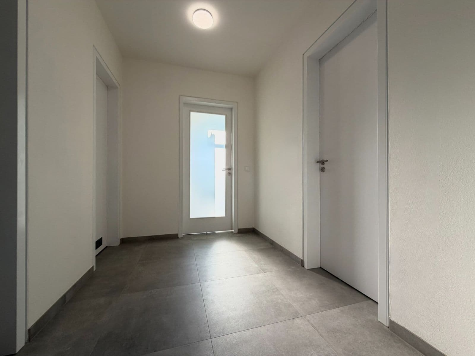 Prenájom bytu 2-izbový 57 m², Malešická, Praha, Praha Prenájom bytu 2-izbový 57 m², Malešická, Praha, Praha