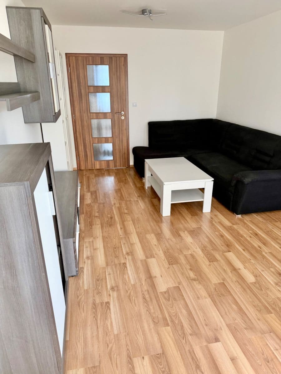 Prenájom bytu 3-izbový 60 m², Habartická, Praha, Praha Prenájom bytu 3-izbový 60 m², Habartická, Praha, Praha