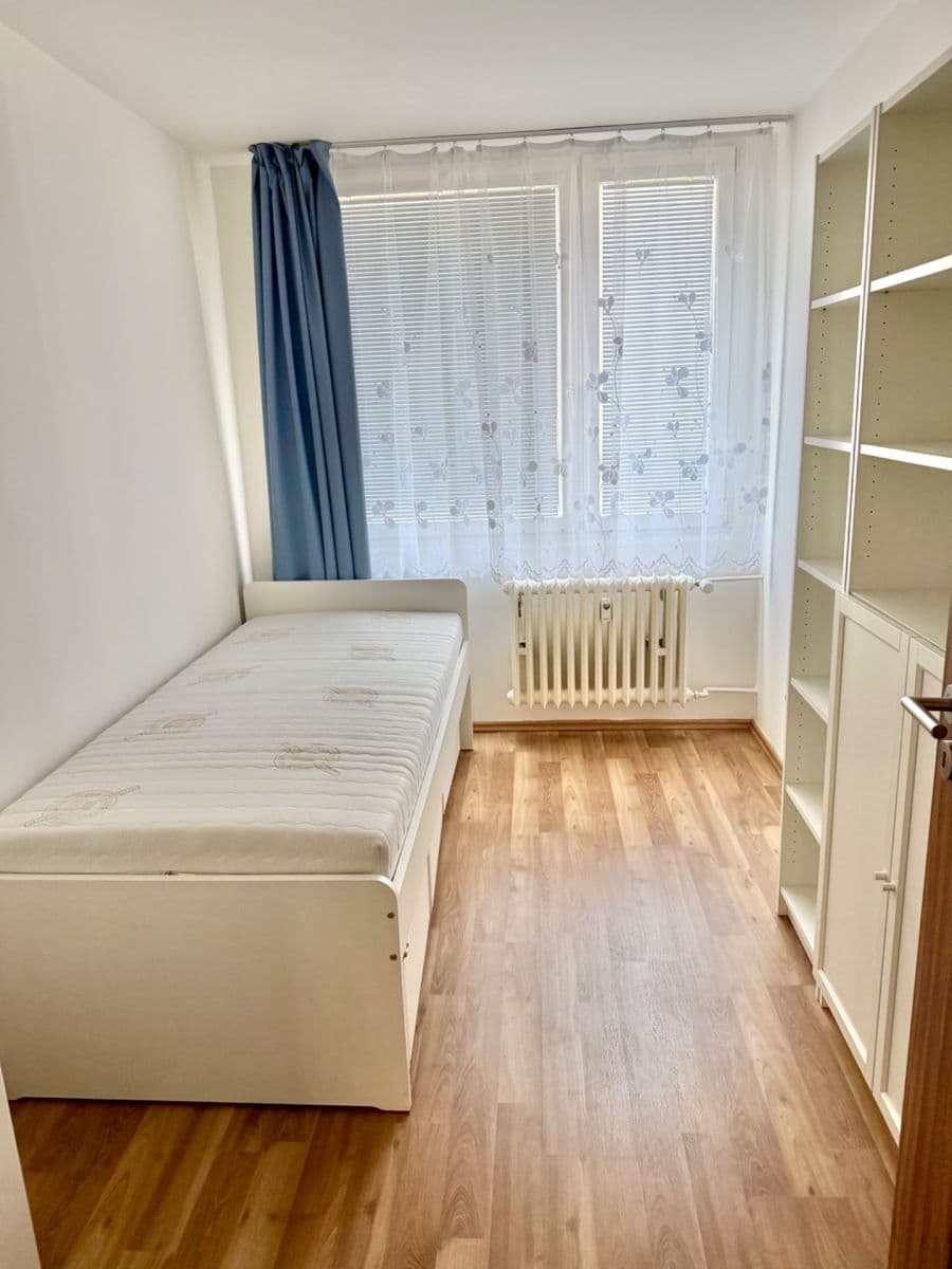 Prenájom bytu 3-izbový 60 m², Habartická, Praha, Praha Prenájom bytu 3-izbový 60 m², Habartická, Praha, Praha