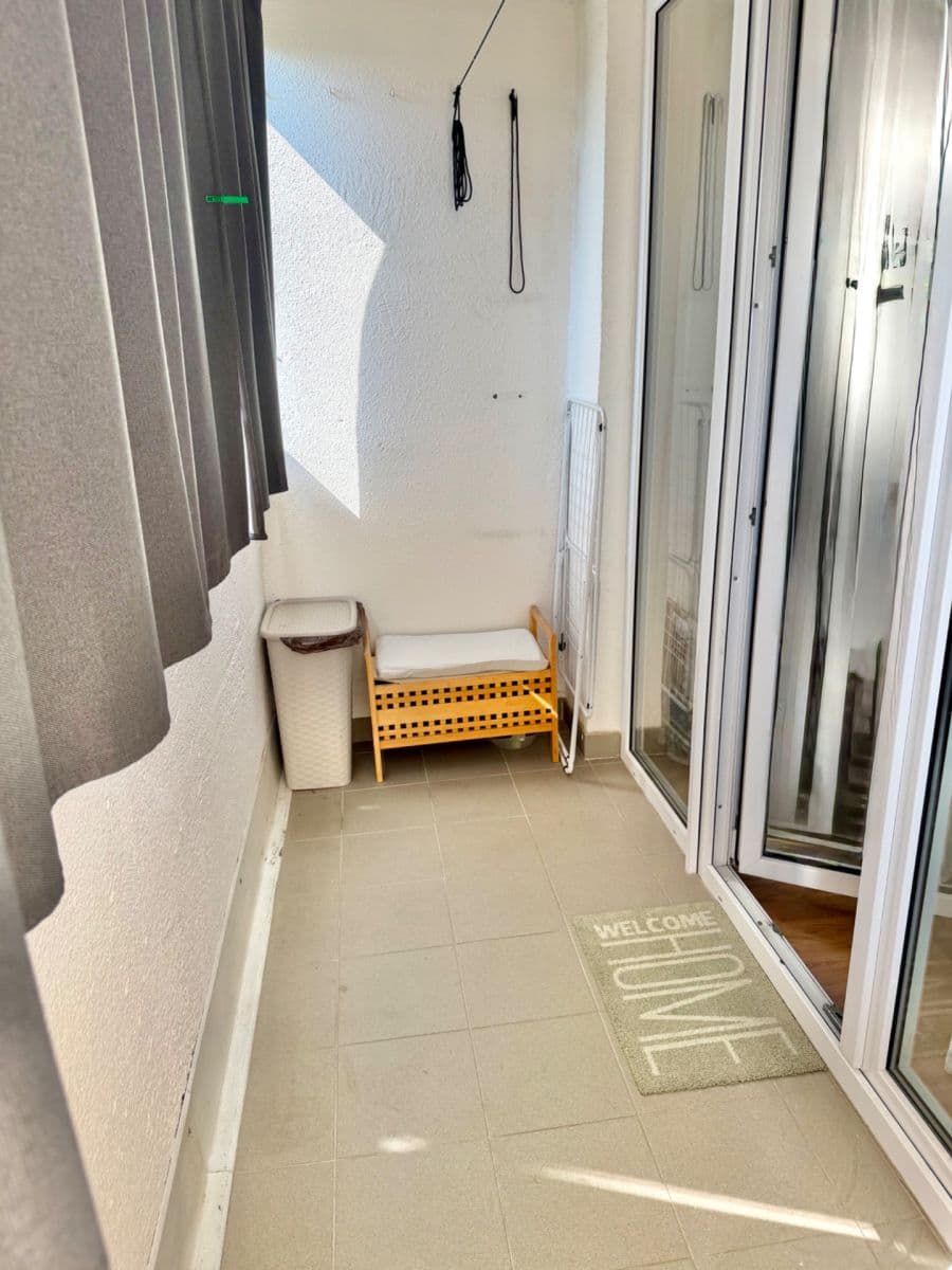 Prenájom bytu 3-izbový 60 m², Habartická, Praha, Praha Prenájom bytu 3-izbový 60 m², Habartická, Praha, Praha
