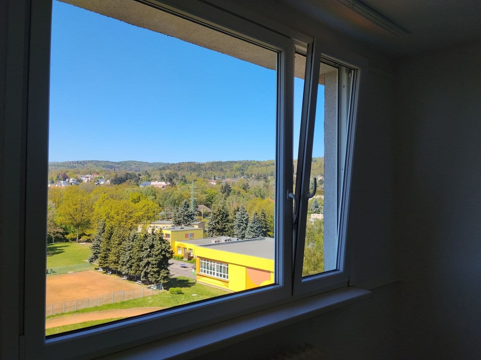 Prenájom bytu 2-izbový 62 m², Březenecká, Chomutov, Ústecký kraj Prenájom bytu 2-izbový 62 m², Březenecká, Chomutov, Ústecký kraj