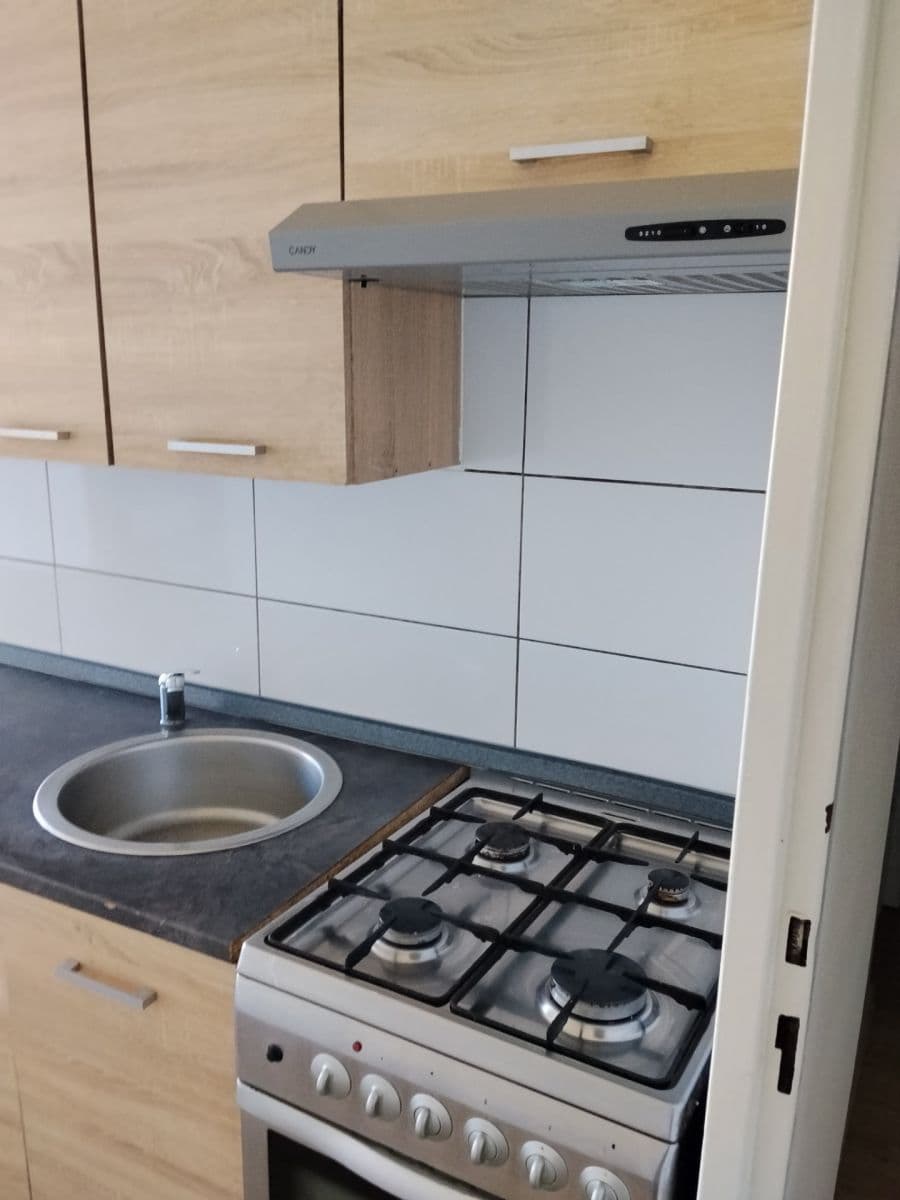Prenájom bytu 2-izbový 62 m², Březenecká, Chomutov, Ústecký kraj Prenájom bytu 2-izbový 62 m², Březenecká, Chomutov, Ústecký kraj