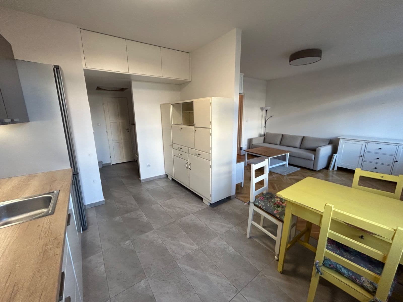 Prenájom bytu 2-izbový 64 m², Stroupežnického, Praha, Praha Prenájom bytu 2-izbový 64 m², Stroupežnického, Praha, Praha