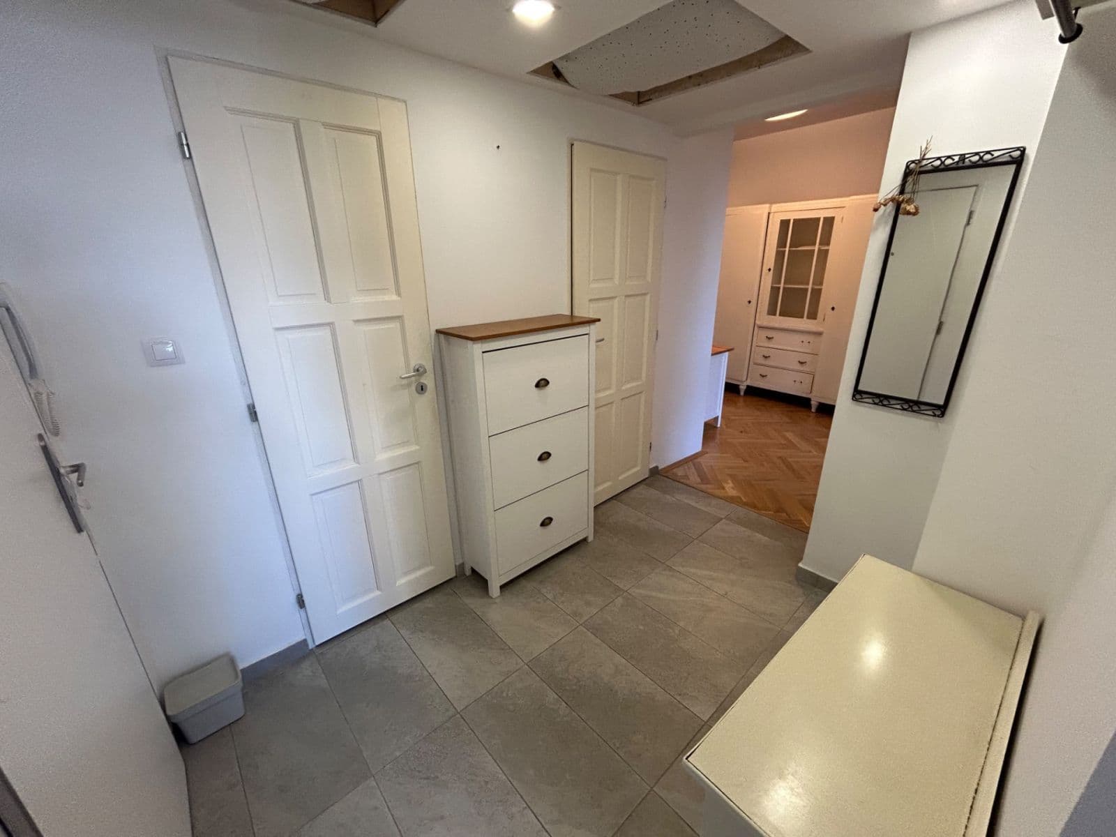 Prenájom bytu 2-izbový 64 m², Stroupežnického, Praha, Praha Prenájom bytu 2-izbový 64 m², Stroupežnického, Praha, Praha