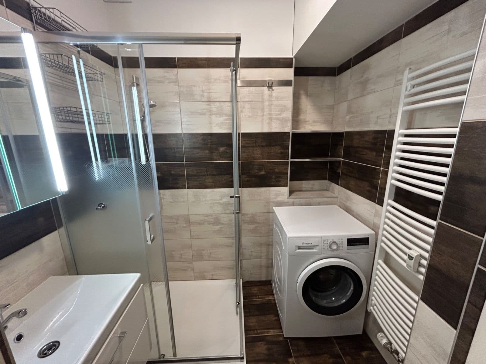 Prenájom bytu 2-izbový 64 m², Stroupežnického, Praha, Praha Prenájom bytu 2-izbový 64 m², Stroupežnického, Praha, Praha