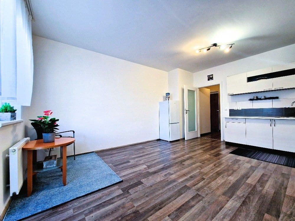 Prenájom bytu 1-izbový 28 m², Václava Trojana, Praha, Praha Prenájom bytu 1-izbový 28 m², Václava Trojana, Praha, Praha