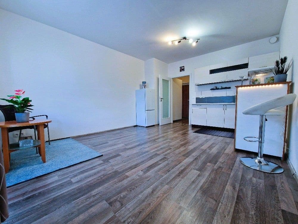 Prenájom bytu 1-izbový 28 m², Václava Trojana, Praha, Praha Prenájom bytu 1-izbový 28 m², Václava Trojana, Praha, Praha