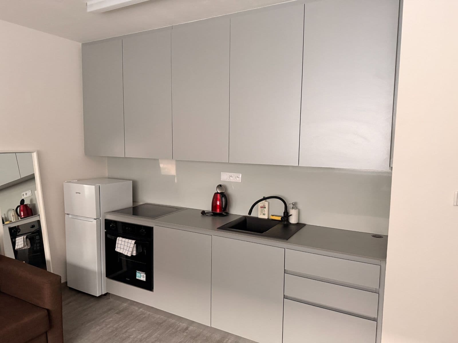 Prenájom bytu 1-izbový 27 m², Cacovická, Brno, Jihomoravský kraj Prenájom bytu 1-izbový 27 m², Cacovická, Brno, Jihomoravský kraj