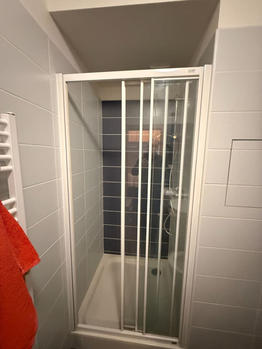 Prenájom bytu 1-izbový 27 m², Cacovická, Brno, Jihomoravský kraj Prenájom bytu 1-izbový 27 m², Cacovická, Brno, Jihomoravský kraj