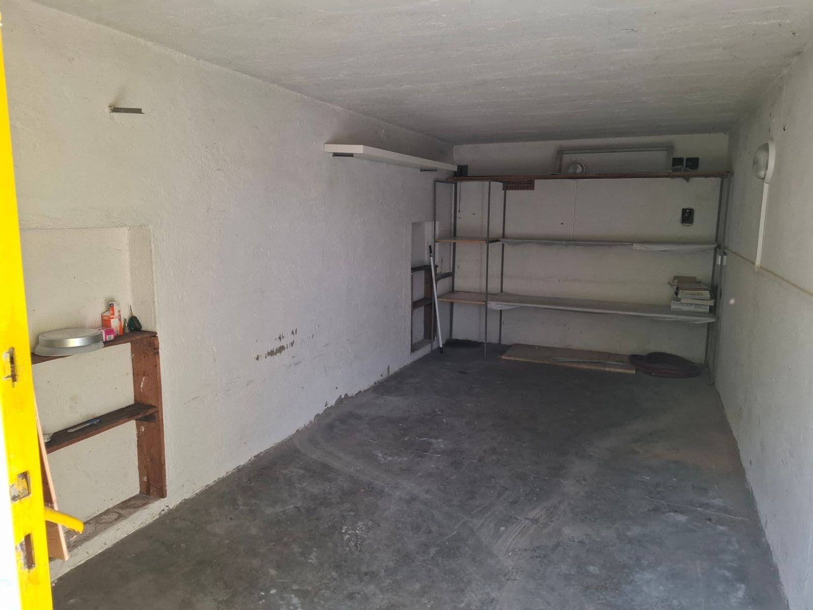 Prenájom garáže 16 m², Matzenauerova, Brno, Jihomoravský kraj Prenájom garáže 16 m², Matzenauerova, Brno, Jihomoravský kraj