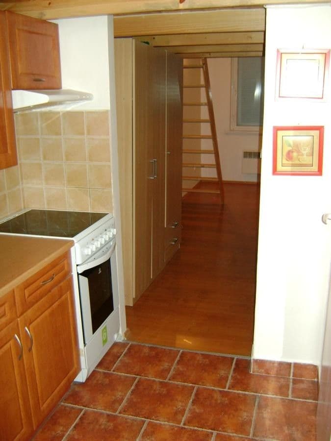 Prenájom bytu 1-izbový 35 m², Černokostelecká, Praha, Praha Prenájom bytu 1-izbový 35 m², Černokostelecká, Praha, Praha