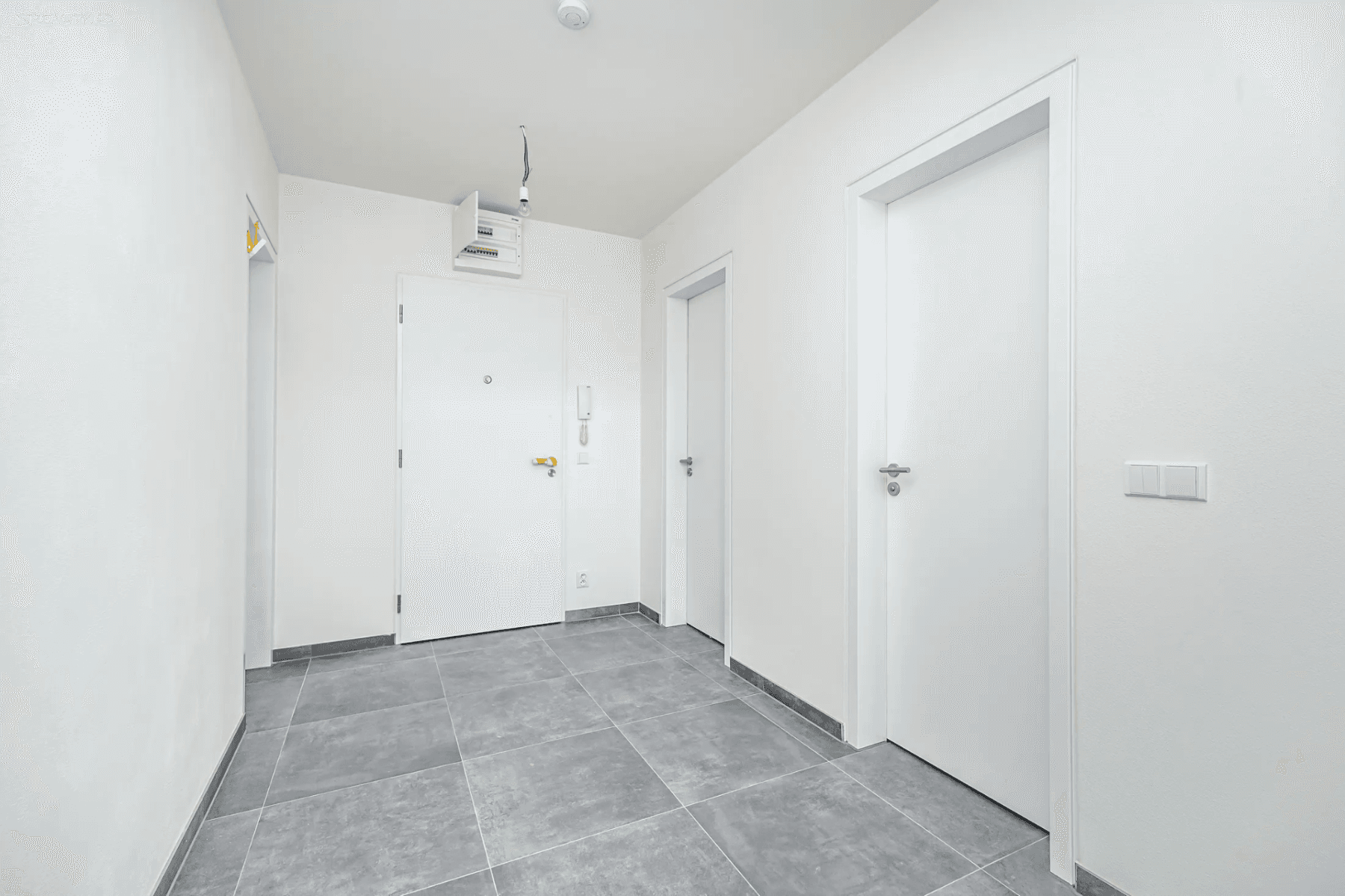 Prenájom bytu 2-izbový 57 m², Malešická, Praha, Praha Prenájom bytu 2-izbový 57 m², Malešická, Praha, Praha