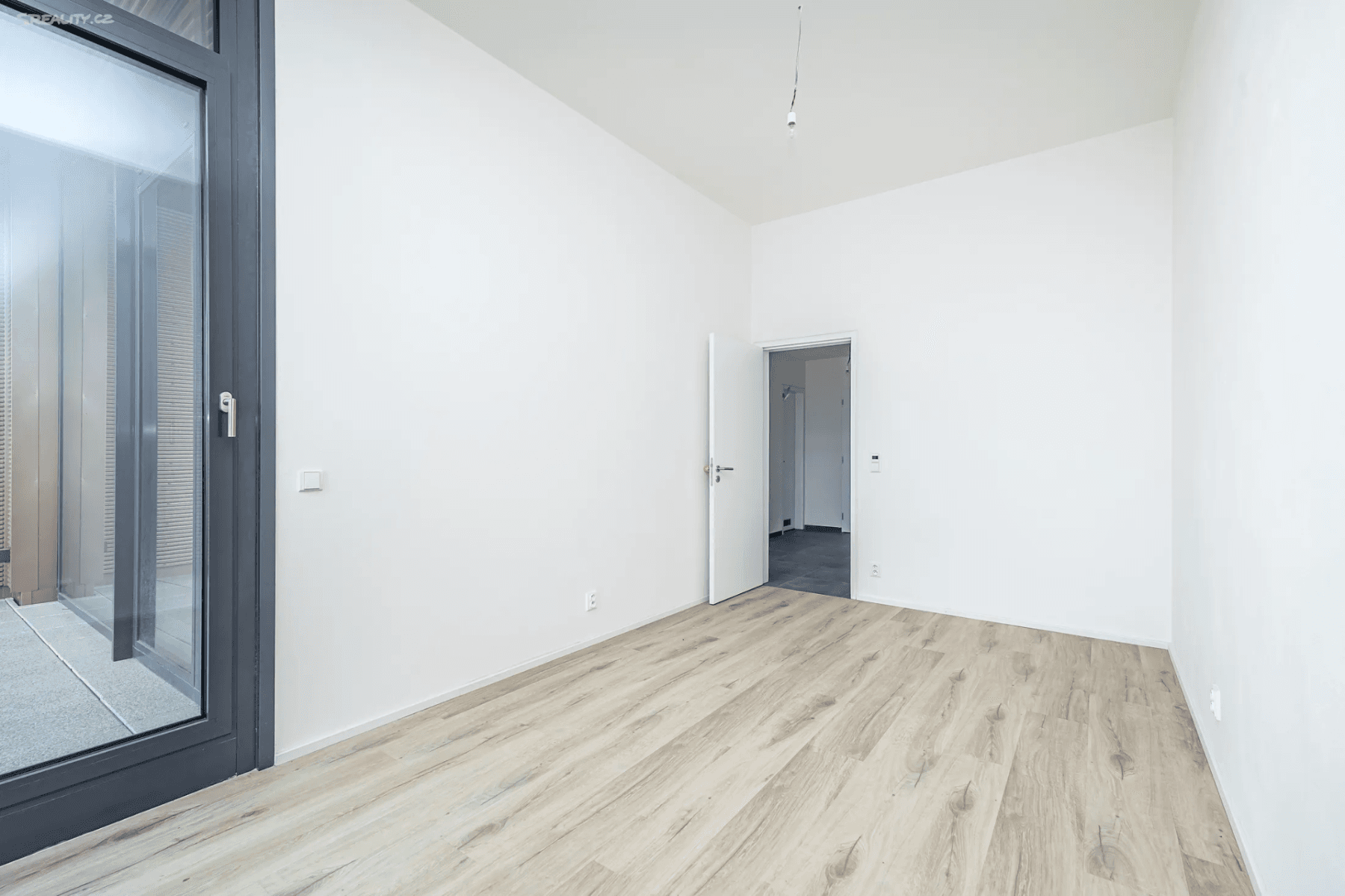 Prenájom bytu 2-izbový 57 m², Malešická, Praha, Praha Prenájom bytu 2-izbový 57 m², Malešická, Praha, Praha