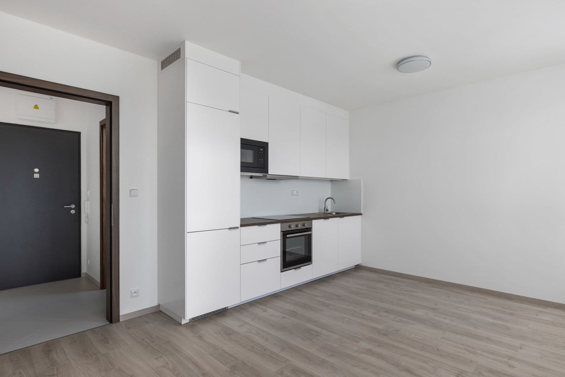 Prenájom bytu 1-izbový 33 m², Honzíkova, Praha, Praha Prenájom bytu 1-izbový 33 m², Honzíkova, Praha, Praha