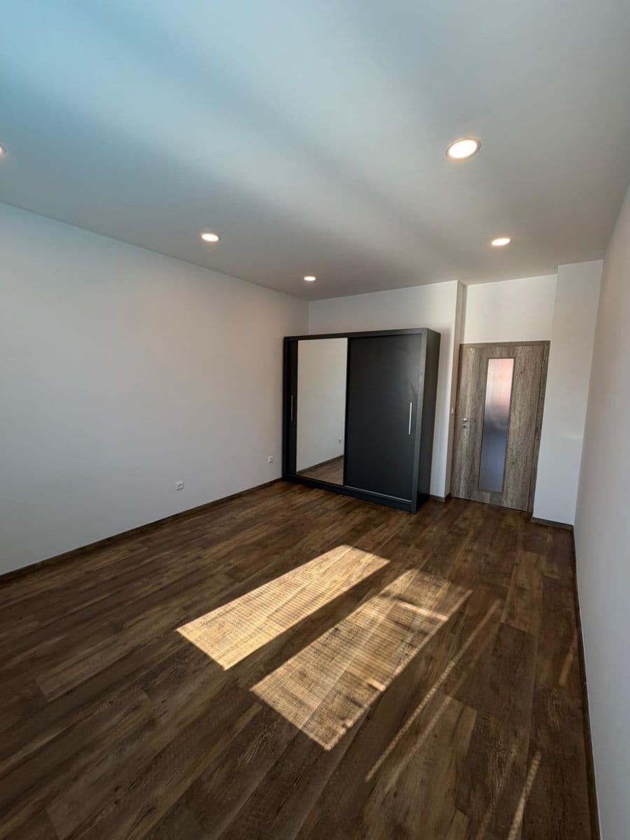 Prenájom bytu 2-izbový 59 m², Nad Šutkou, Praha, Praha Prenájom bytu 2-izbový 59 m², Nad Šutkou, Praha, Praha
