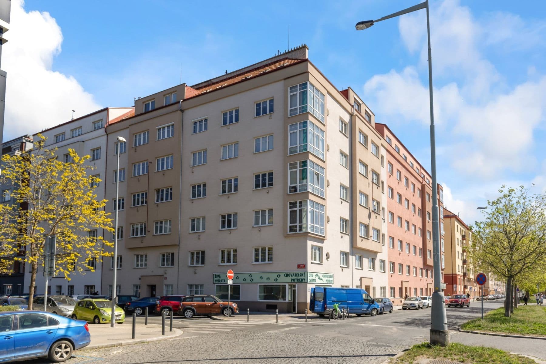 Prenájom bytu 2-izbový 56 m², Jateční, Praha, Praha Prenájom bytu 2-izbový 56 m², Jateční, Praha, Praha