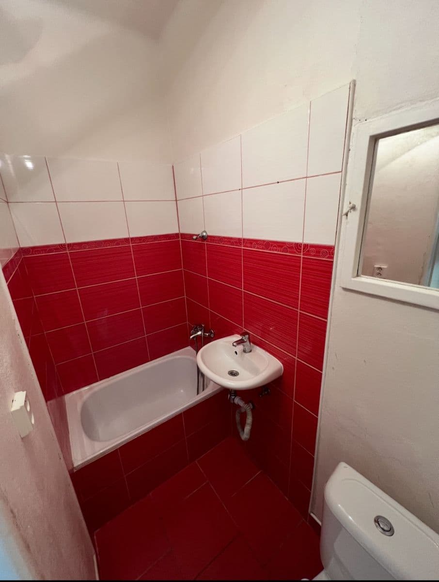 Prenájom bytu 1-izbový 45 m², Tilhonova, Brno, Jihomoravský kraj Prenájom bytu 1-izbový 45 m², Tilhonova, Brno, Jihomoravský kraj