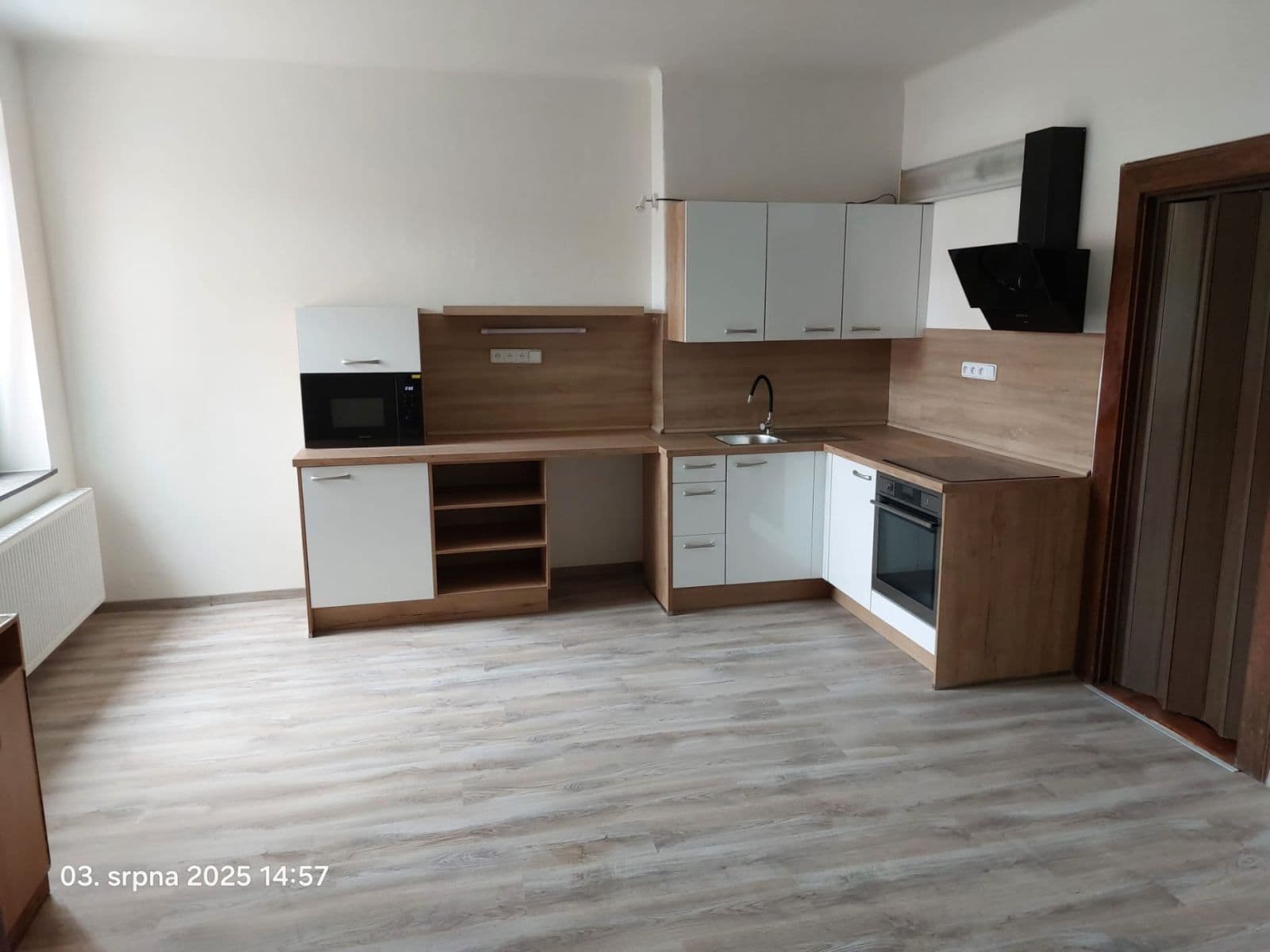 Prenájom bytu 3-izbový 114 m², Litoměřice, Ústecký kraj Prenájom bytu 3-izbový 114 m², Litoměřice, Ústecký kraj