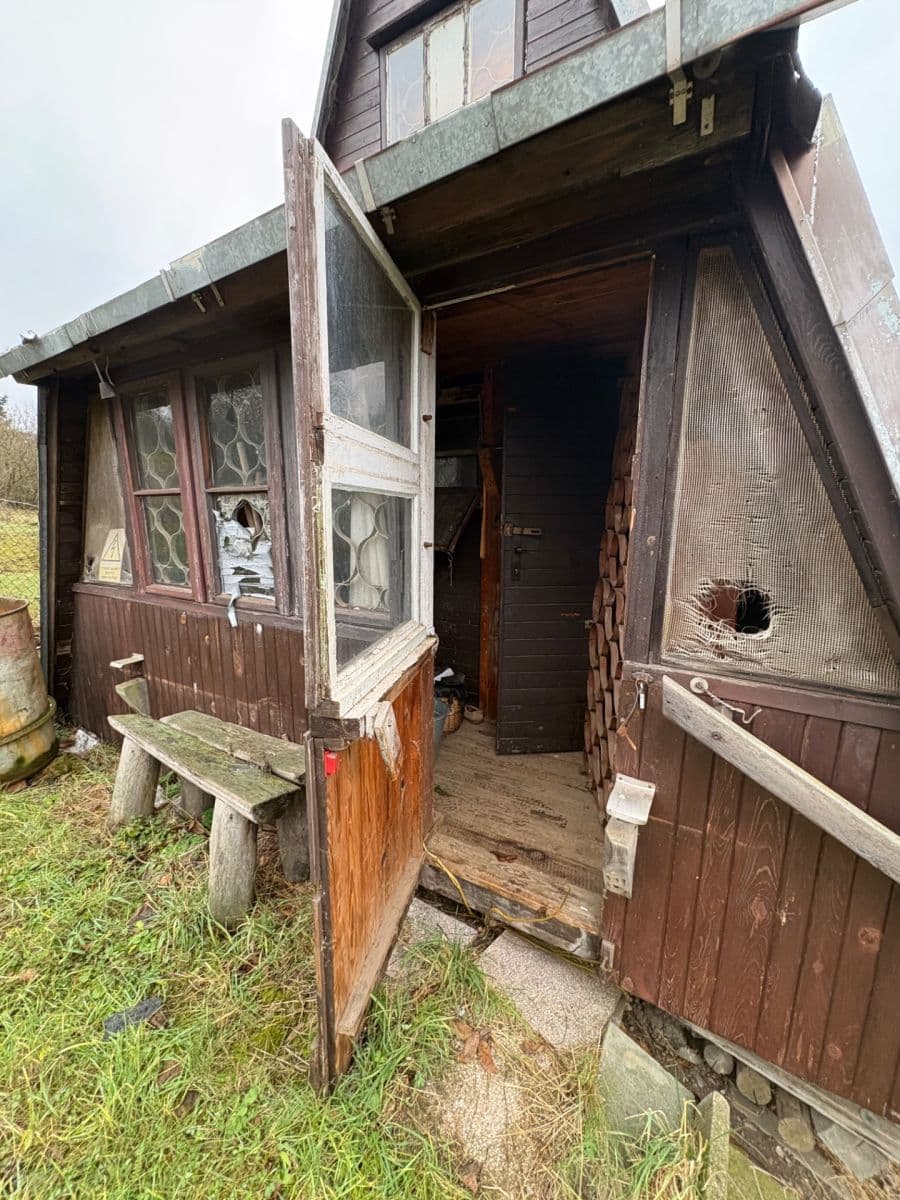 Predaj rekreačného objektu 14 m², pozemek 575 m², Šlapanice, Jihomoravský kraj Predaj rekreačného objektu 14 m², pozemek 575 m², Šlapanice, Jihomoravský kraj