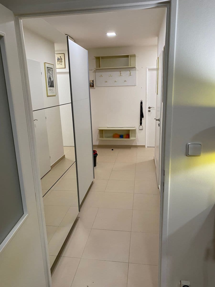 Prenájom bytu 3-izbový 71 m², Kytlická, Praha, Praha Prenájom bytu 3-izbový 71 m², Kytlická, Praha, Praha