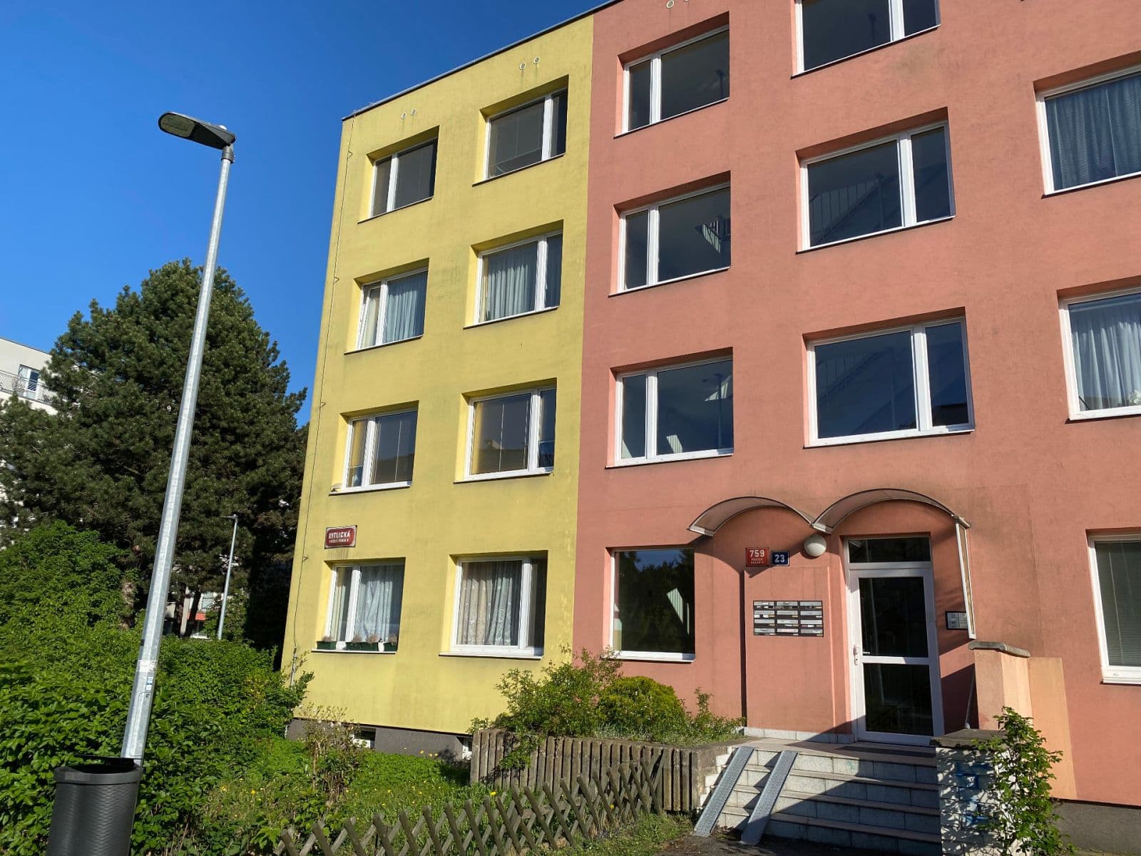 Prenájom bytu 3-izbový 71 m², Kytlická, Praha, Praha Prenájom bytu 3-izbový 71 m², Kytlická, Praha, Praha