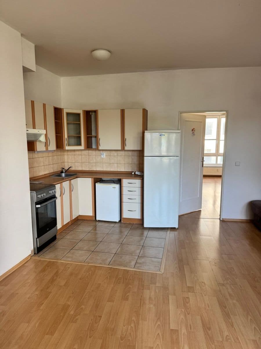 Prenájom bytu 2-izbový 57 m², Za černým mostem, Praha, Praha Prenájom bytu 2-izbový 57 m², Za černým mostem, Praha, Praha