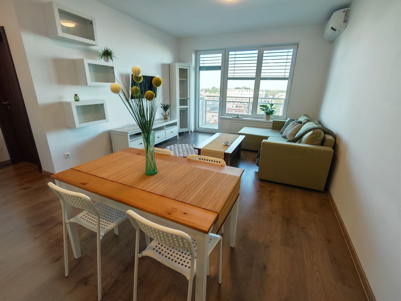 Prenájom bytu 2-izbový 55 m², Ružinov, Bratislavský kraj Prenájom bytu 2-izbový 55 m², Ružinov, Bratislavský kraj