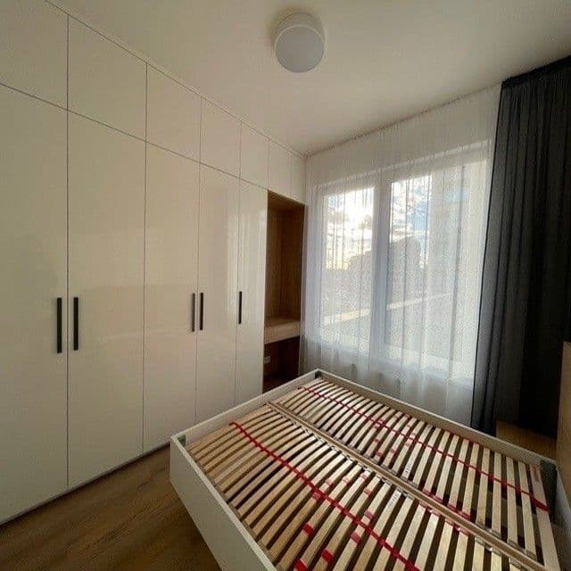 Prenájom bytu 2-izbový 48 m², Na Palouku, Praha, Praha Prenájom bytu 2-izbový 48 m², Na Palouku, Praha, Praha
