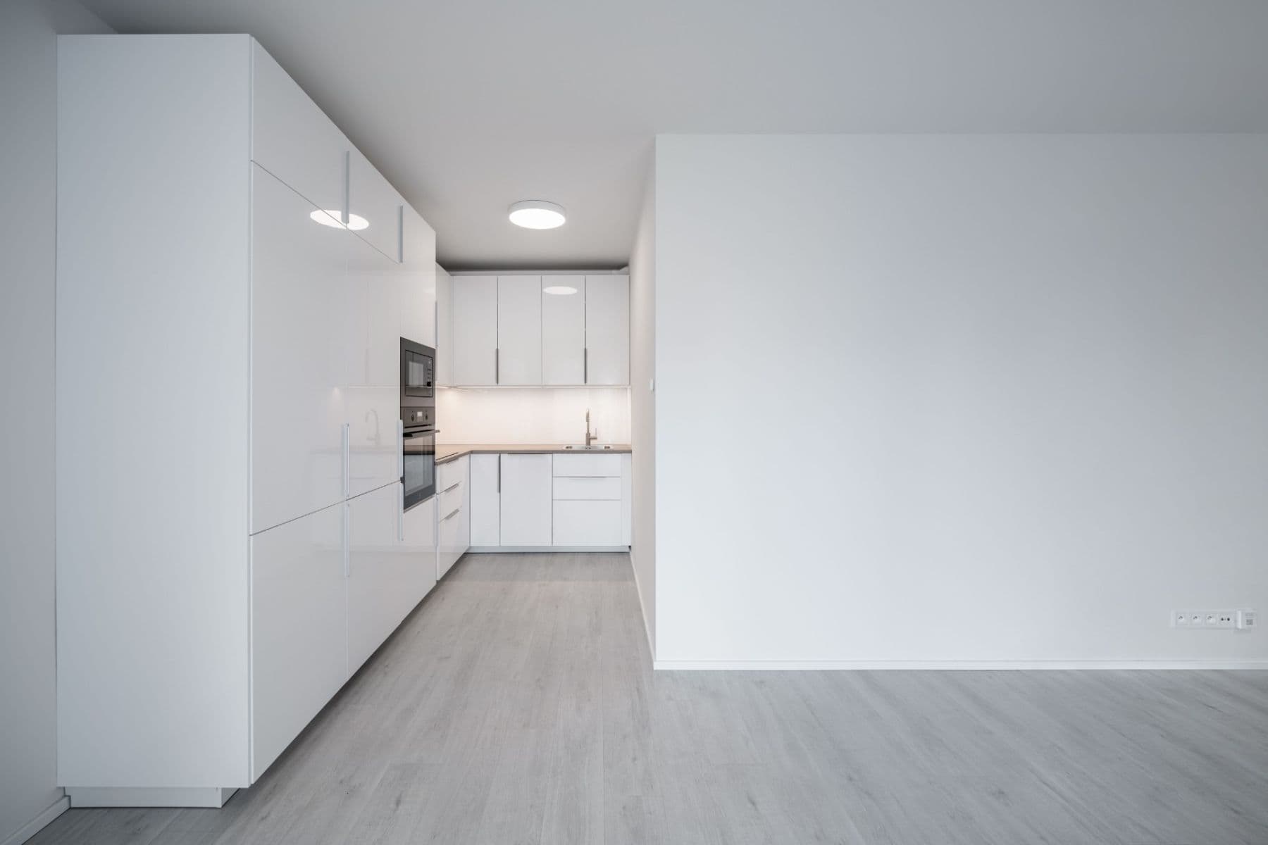 Prenájom bytu 1-izbový 41 m², Gerstelova, Praha, Praha Prenájom bytu 1-izbový 41 m², Gerstelova, Praha, Praha