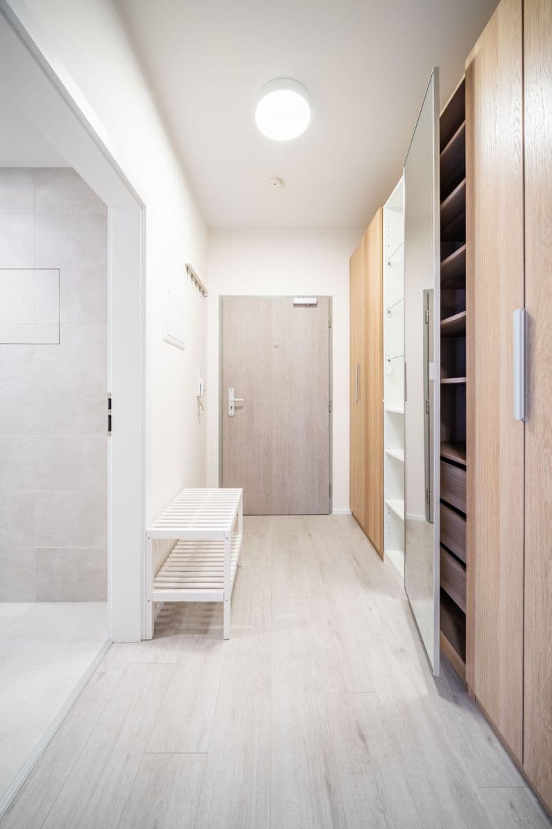 Prenájom bytu 1-izbový 41 m², Gerstelova, Praha, Praha Prenájom bytu 1-izbový 41 m², Gerstelova, Praha, Praha