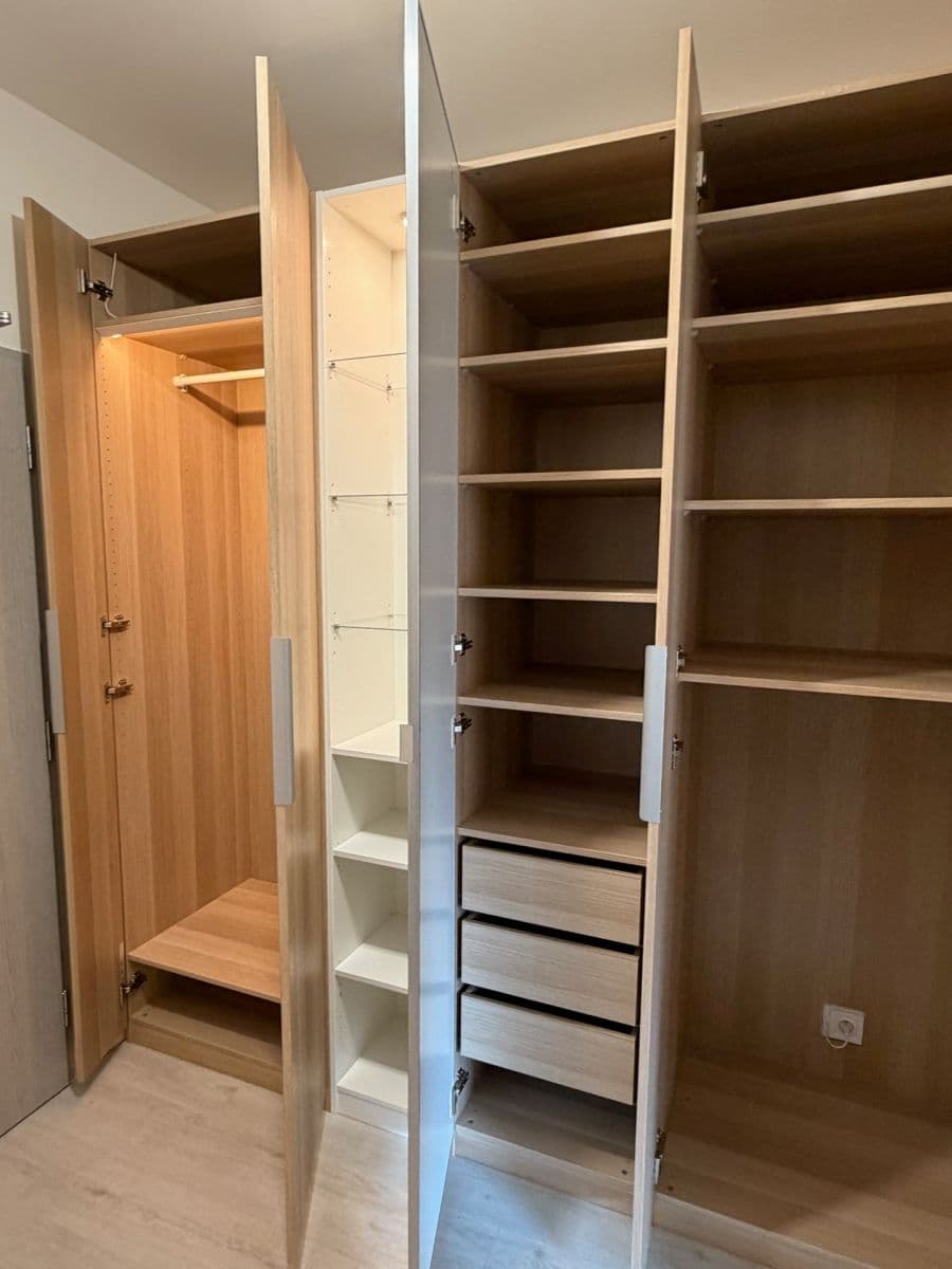 Prenájom bytu 1-izbový 41 m², Gerstelova, Praha, Praha Prenájom bytu 1-izbový 41 m², Gerstelova, Praha, Praha