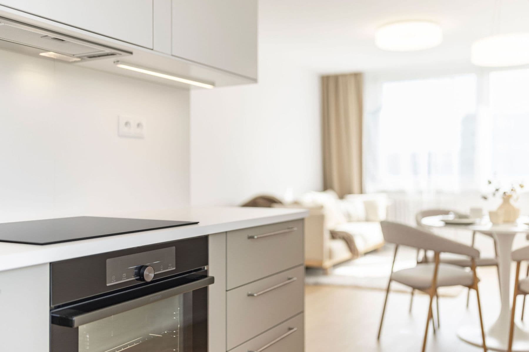 Predaj bytu 3-izbový 70 m², Jažlovická, Praha, Praha Predaj bytu 3-izbový 70 m², Jažlovická, Praha, Praha