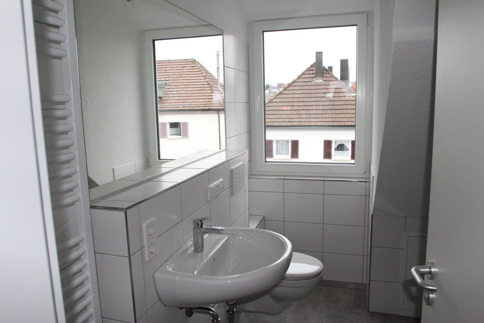 Prenájom bytu 2-izbový 85 m², Reutlingen, Bádensko-Wurttembersko Prenájom bytu 2-izbový 85 m², Reutlingen, Bádensko-Wurttembersko
