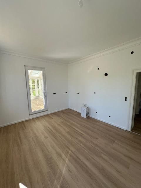Prenájom bytu 3-izbový 90 m², Waldstromerstr. 18, Nürnberg, Bavorsko Prenájom bytu 3-izbový 90 m², Waldstromerstr. 18, Nürnberg, Bavorsko
