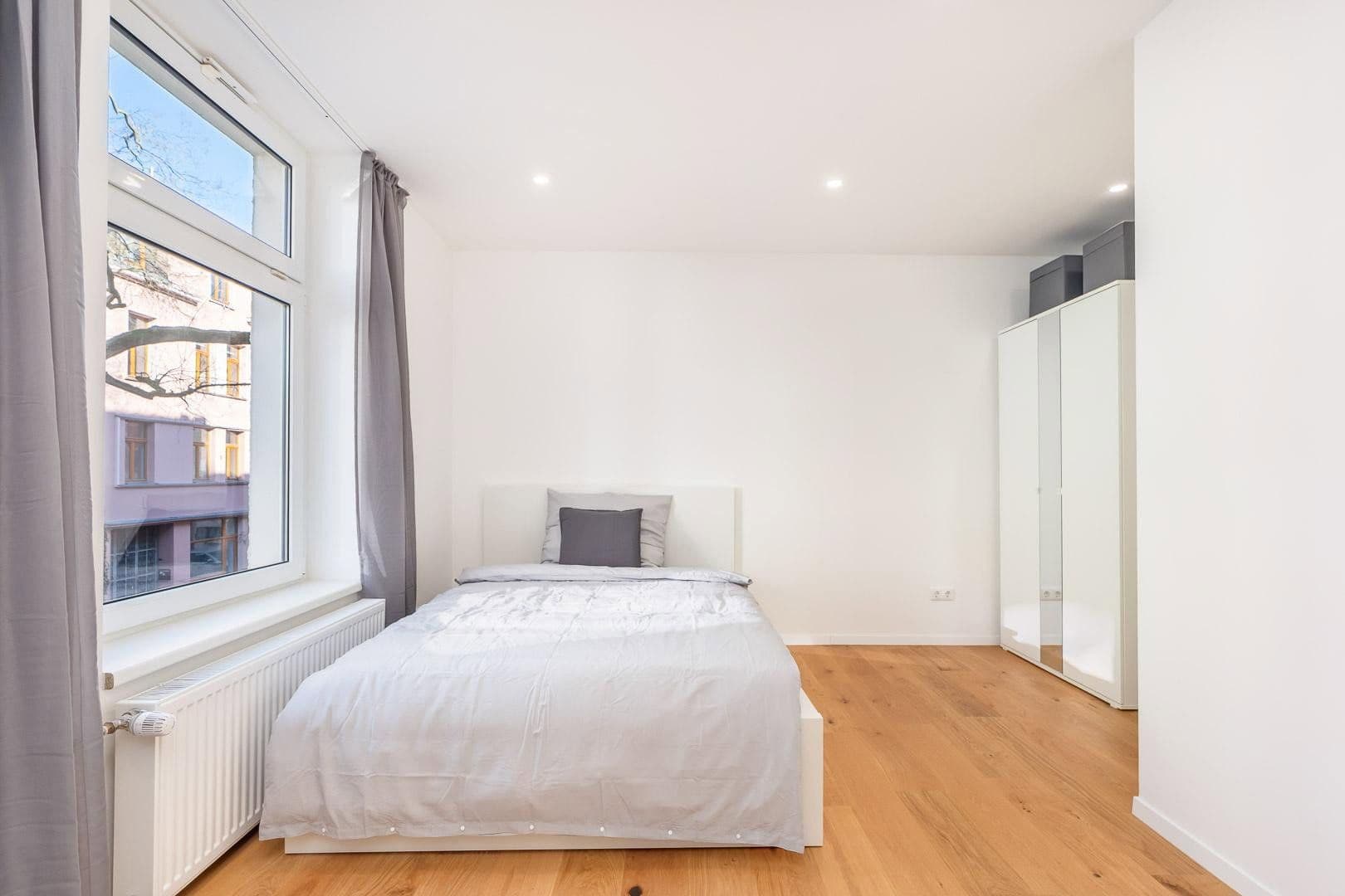 Prenájom bytu 20 m², Düsseldorf, Severné Porýnie - Westfálsko Prenájom bytu 20 m², Düsseldorf, Severné Porýnie - Westfálsko