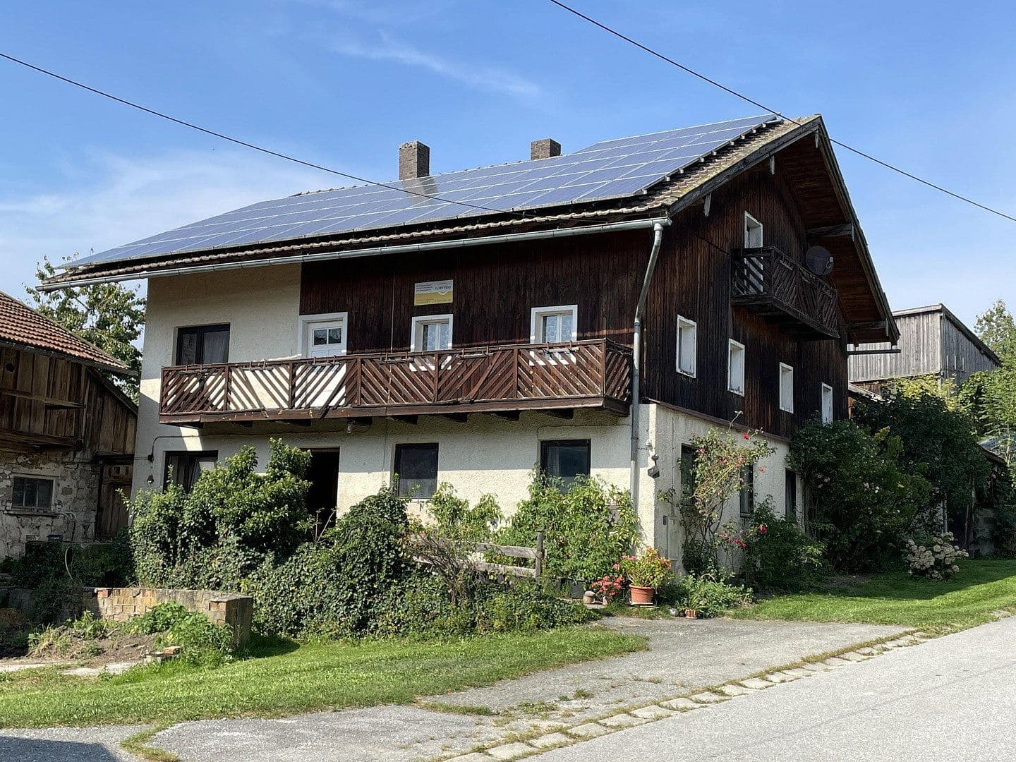 Predaj domu 172 m², pozemek 1.325 m², Nabin 9, Grattersdorf, Bavorsko Predaj domu 172 m², pozemek 1.325 m², Nabin 9, Grattersdorf, Bavorsko