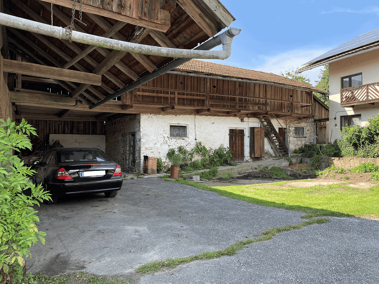 Predaj domu 172 m², pozemek 1.325 m², Nabin 9, Grattersdorf, Bavorsko Predaj domu 172 m², pozemek 1.325 m², Nabin 9, Grattersdorf, Bavorsko