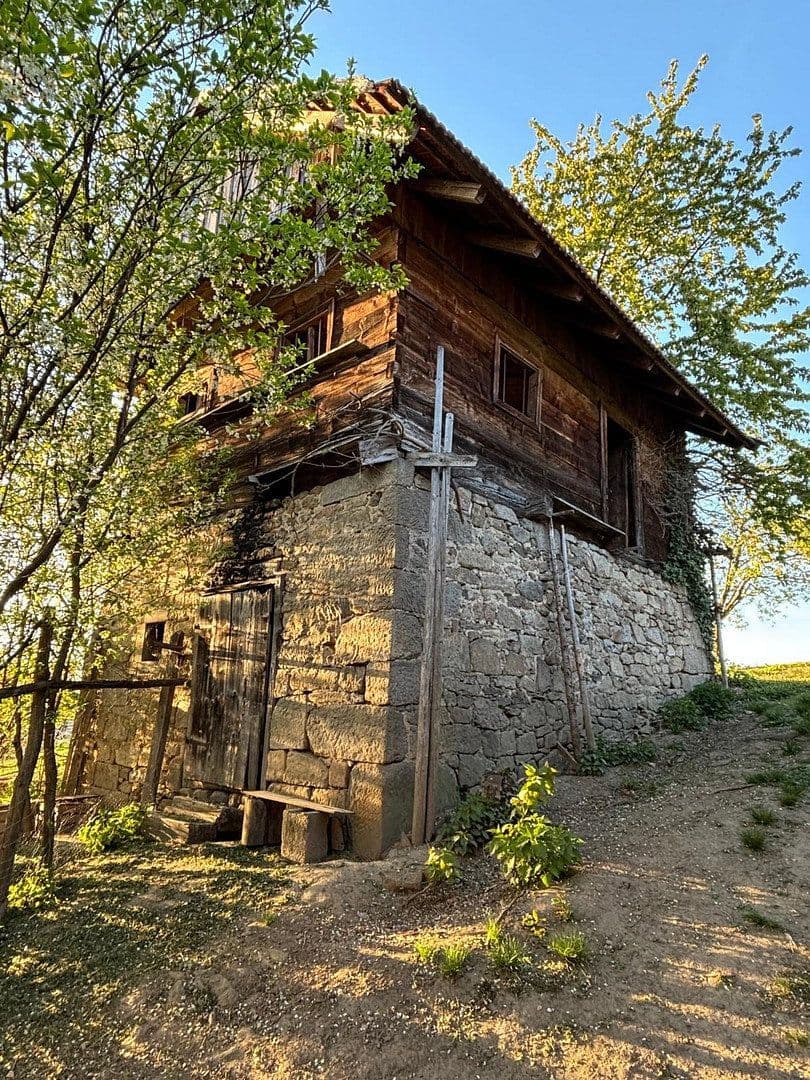 Predaj domu 172 m², pozemek 1.325 m², Nabin 9, Grattersdorf, Bavorsko Predaj domu 172 m², pozemek 1.325 m², Nabin 9, Grattersdorf, Bavorsko