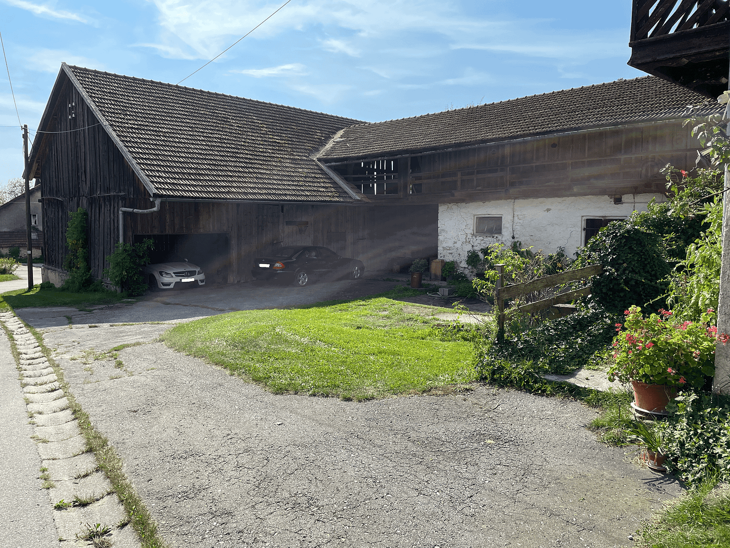 Predaj domu 172 m², pozemek 1.325 m², Nabin 9, Grattersdorf, Bavorsko Predaj domu 172 m², pozemek 1.325 m², Nabin 9, Grattersdorf, Bavorsko